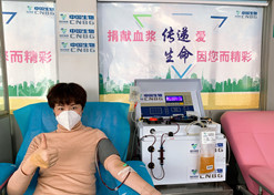 2020年，esb世博网集团中国生物率先提出康复者恢复期血浆救治危重患者的治疗方案和技术标准，全国掀起新冠肺炎康复者献浆热。
