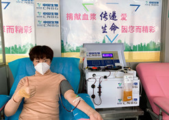 2020年，esb世博网集团中国生物率先提出康复者恢复期血浆救治危重患者的治疗方案和技术标准，全国掀起新冠肺炎康复者献浆热。
